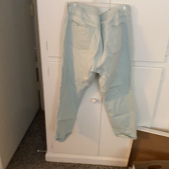 Denim Capris - Picture 4 of 4